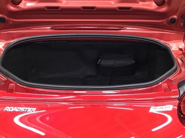 ロードスター ＲＳ　ナビ　Ｒカメラ　ＥＴＣ　ＤＶＤ　ＣＤ　スマートシティブレーキ　コーナーセンサー　ＬＥＤ　アドバンスキー　盗難防止システム　キーレスエントリー　ＤＳＣ　オートエアコン　ＡＢＳ　エアバッグ　記録簿（23枚目）