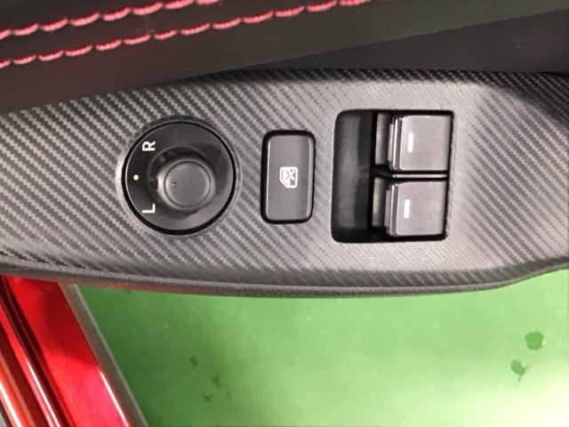 ロードスター ＲＳ　ナビ　Ｒカメラ　ＥＴＣ　ＤＶＤ　ＣＤ　スマートシティブレーキ　コーナーセンサー　ＬＥＤ　アドバンスキー　盗難防止システム　キーレスエントリー　ＤＳＣ　オートエアコン　ＡＢＳ　エアバッグ　記録簿（51枚目）