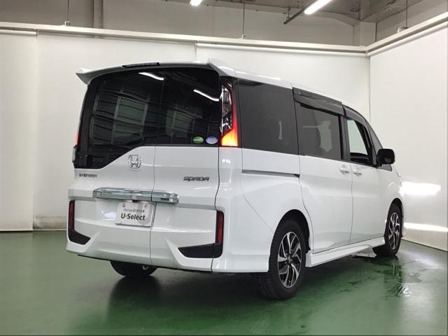 ステップワゴンスパーダ スパーダホンダセンシング　ナビ　Ｒカメラ　ブルートゥース　フルセグ　盗難防止　助手席エアバッグ　Ｗパワスラ　記録簿有　地デジ　ＬＥＤライト　横滑り防止システム　オートエアコン　リアカメラ　ＵＳＢ　三列シート　アイドリングＳ（8枚目）