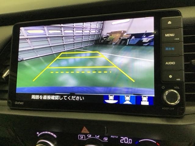 フィット ｅ：ＨＥＶホーム　ナビ　Ｒカメラ　ブルートゥース　フルセグ　前後誤発進抑制機能　クリソナ　助手席エアバッグ　運転席エアバッグ　アイドリングストップ　ＬＥＤライト　ＵＳＢ接続　バックカメラ　ＡＢＳ　サイドエアバッグ（12枚目）