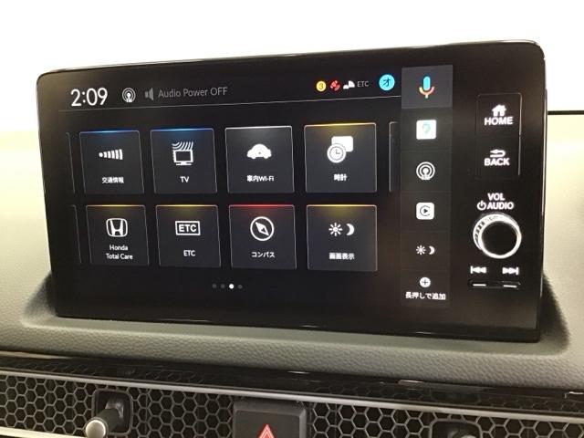 シビック ｅ：ＨＥＶＥＸ　ディスプレイオーディオ　Ｒカメラ　ブルートゥース　衝突被害軽減ブレーキ　Ｂカメラ　シートヒーター　ＥＴＣ　ＬＥＤヘッドライト　サイドカーテンエアバック　オートライト　パーキングセンサー　スマートキー（12枚目）