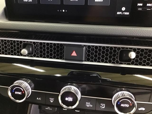 シビック ｅ：ＨＥＶＥＸ　ディスプレイオーディオ　Ｒカメラ　ブルートゥース　衝突被害軽減ブレーキ　Ｂカメラ　シートヒーター　ＥＴＣ　ＬＥＤヘッドライト　サイドカーテンエアバック　オートライト　パーキングセンサー　スマートキー（23枚目）