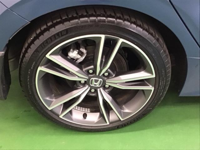 シビック ｅ：ＨＥＶＥＸ　ディスプレイオーディオ　Ｒカメラ　ブルートゥース　衝突被害軽減ブレーキ　Ｂカメラ　シートヒーター　ＥＴＣ　ＬＥＤヘッドライト　サイドカーテンエアバック　オートライト　パーキングセンサー　スマートキー（33枚目）
