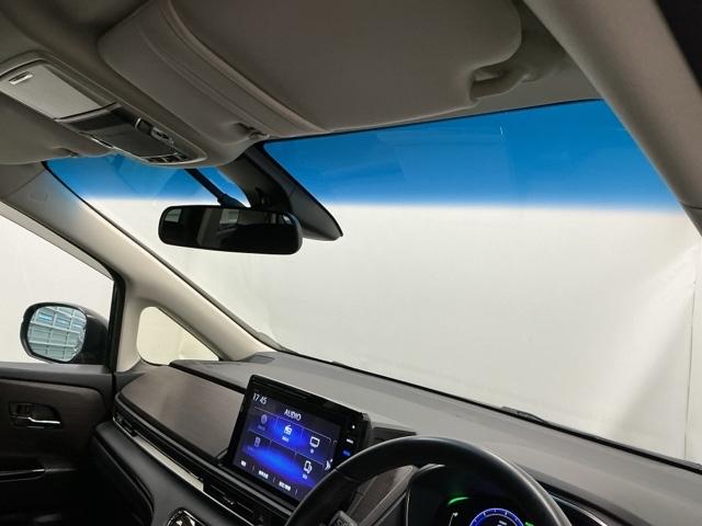 オデッセイハイブリッド ｅ：ＨＥＶアブソルート・ＥＸ　ドラレコ　ナビ　Ｒカメラ　後席モニター　電動Ｒゲート　ＬＥＤライト　シ－トヒ－タ－　両側ＰＳＤ　パワ－シ－ト　Ｐアシスト　整備記録簿　フルセグ　アイドルストップ　オートライト　クルーズコントロール（35枚目）