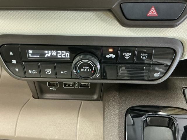 Ｎ－ＷＧＮ Ｌホンダセンシング　ナビ　Ｒカメラ　ブルートゥース　ＥＴＣ　Ｂモニタ　誤発進抑制　ＬＥＤランプ　オートライト　横滑り防止機能　ＵＳＢポート　パーキングセンサー　セキュリティアラーム　キーフリー　スマートキー　記録簿（15枚目）