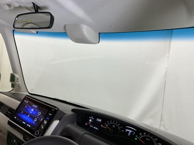 Ｎ－ＢＯＸ Ｇ・Ｌホンダセンシング　ナビ　Ｒカメラ　ブルートゥース　フルセグ　レーダブレーキ　Ｓヒータ　Ａストップ　ＥＳＣ　キーフリーシステム　ＬＥＤライト　オートライト　バックＭ　ＵＳＢ　スマートキー　クルコン　ＥＴＣ　両席エアバック（28枚目）