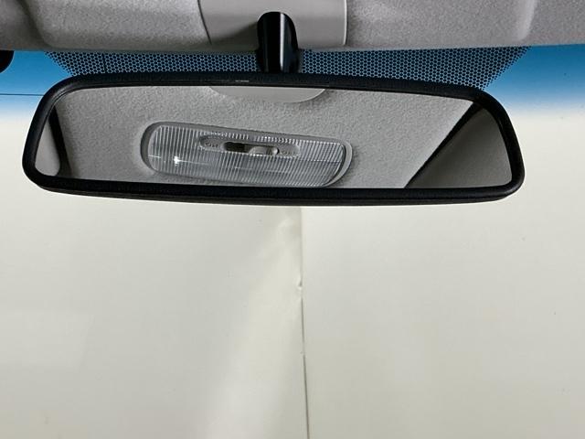 Ｎ－ＯＮＥ Ｇ・ローダウン　ナビ　Ｒカメラ　ブルートゥース　フルセグ　イモビライザー　Ｂカメラ　ＥＣＯＮ　地デジ　パワステ　ＥＴＣ付き　オートエアコン　パワーウィンドウ　ＥＳＣ　ベンチシート　ＡＢＳ　ＤＶＤ再生　Ｗエアバック（48枚目）