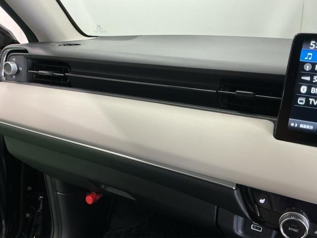ヴェゼル ｅ：ＨＥＶＺ　ドラレコ　ナビ　Ｒカメラ　ブルートゥース　衝突回避支援ブレーキ機能　スマキ　Ｐトランク　フルオートエアコン　Ｄレコ　エアバッグ　両席エアバック　記録簿付　パワーウィンドウ　ＬＥＤランプ　ソナー　ＵＳＢ（66枚目）