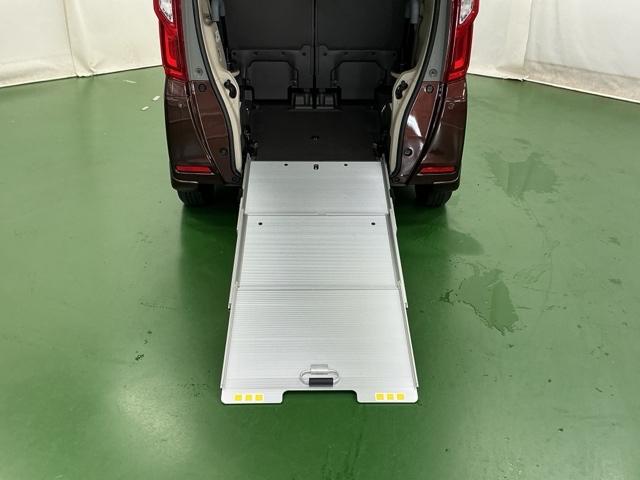 Ｎ－ＢＯＸ Ｇ・スロープＬホンダセンシング　ナビ　Ｒカメラ　ブルートゥース　フルセグ　クルコン　ＬＥＤライト　衝突軽減　記録簿　ＵＳＢ接続　福祉車両　Ｂカメラ　アイドリングストップ　エアコン　エアバッグ　スマートキープッシュスタート　ＤＶＤ（31枚目）
