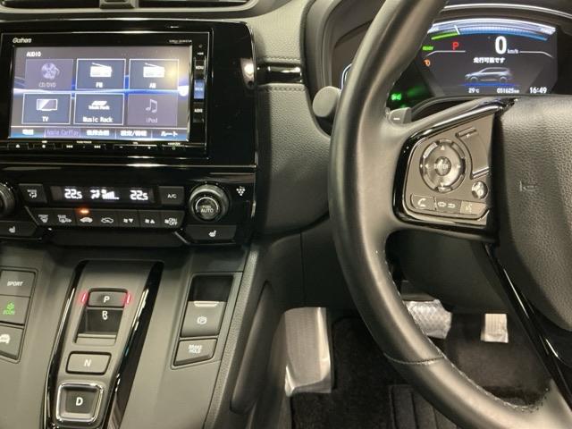 ＣＲ－Ｖハイブリッド ｅ：ＨＥＶＥＸ・ブラックエディション　ドラレコ　ナビ　Ｒカメラ　ブルートゥース　衝突被害軽減ブレーキ　ハンズフリーパワーテールゲート　ドライブレコーダー　キーレス　ＬＥＤヘッドライト　記録簿　ＤＶＤ再生　シートヒータ　エアバッグ　ＥＴＣ（3枚目）