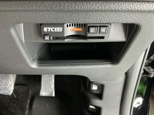 ＣＲ－Ｖハイブリッド ｅ：ＨＥＶＥＸ・ブラックエディション　ドラレコ　ナビ　Ｒカメラ　ブルートゥース　衝突被害軽減ブレーキ　ハンズフリーパワーテールゲート　ドライブレコーダー　キーレス　ＬＥＤヘッドライト　記録簿　ＤＶＤ再生　シートヒータ　エアバッグ　ＥＴＣ（16枚目）