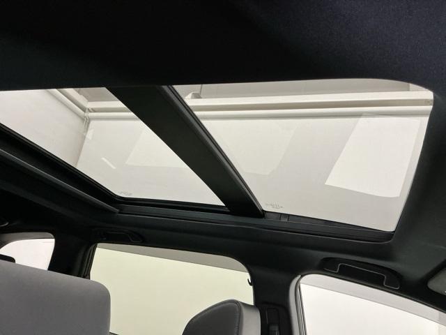 ＣＲ－Ｖハイブリッド ｅ：ＨＥＶＥＸ・ブラックエディション　ドラレコ　ナビ　Ｒカメラ　ブルートゥース　衝突被害軽減ブレーキ　ハンズフリーパワーテールゲート　ドライブレコーダー　キーレス　ＬＥＤヘッドライト　記録簿　ＤＶＤ再生　シートヒータ　エアバッグ　ＥＴＣ（34枚目）