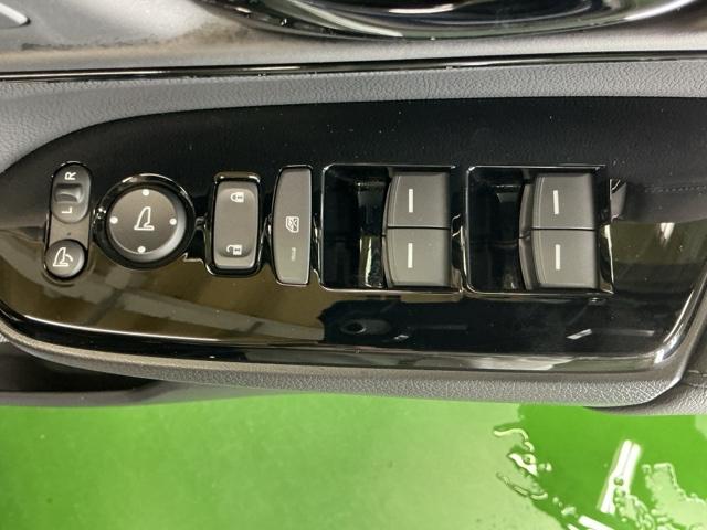 ＣＲ－Ｖハイブリッド ｅ：ＨＥＶＥＸ・ブラックエディション　ドラレコ　ナビ　Ｒカメラ　ブルートゥース　衝突被害軽減ブレーキ　ハンズフリーパワーテールゲート　ドライブレコーダー　キーレス　ＬＥＤヘッドライト　記録簿　ＤＶＤ再生　シートヒータ　エアバッグ　ＥＴＣ（65枚目）