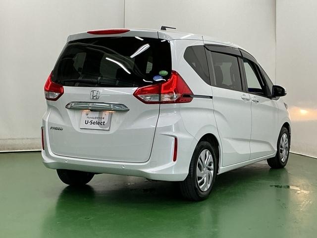 フリード Ｇ・ホンダセンシング　ナビ　Ｒカメラ　ブルートゥース　フルセグ　Ｆセグ　追突被害軽減ブレーキ　ｉストップ　Ｗエアバッグ　パワーウィンドウ　アクティブクルーズコントロール　スマートキ　カラーバックモニター　整備点検記録簿（8枚目）