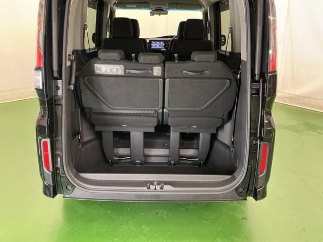 ステップワゴンスパーダ スパーダホンダセンシング　ドラレコ　ナビ　Ｒカメラ　ブルートゥース　盗難防止　助手席エアバッグ　Ｗパワスラ　記録簿有　地デジ　ＬＥＤライト　横滑り防止システム　オートエアコン　リアカメラ　ドライブレコーダー装着車　ＵＳＢ（29枚目）
