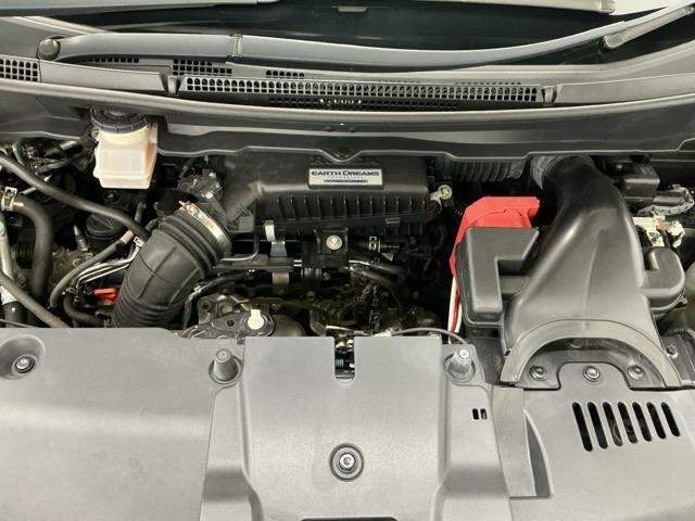 ステップワゴンスパーダ スパーダホンダセンシング　ドラレコ　ナビ　Ｒカメラ　ブルートゥース　盗難防止　助手席エアバッグ　Ｗパワスラ　記録簿有　地デジ　ＬＥＤライト　横滑り防止システム　オートエアコン　リアカメラ　ドライブレコーダー装着車　ＵＳＢ（31枚目）
