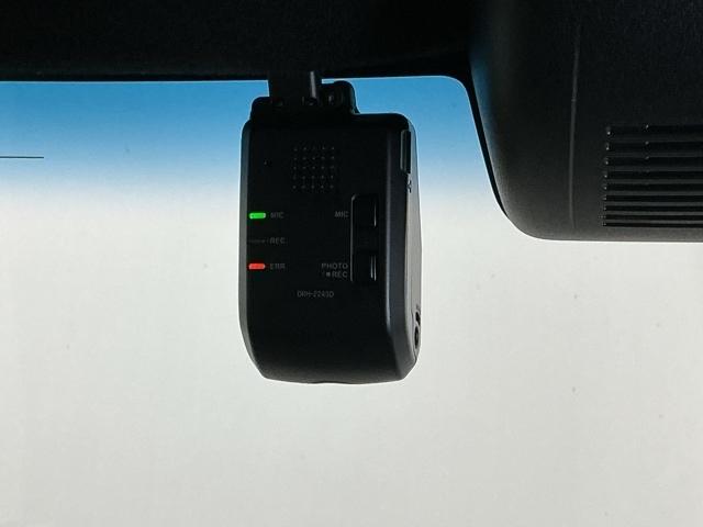Ｎ－ＢＯＸカスタム Ｌ　ドラレコ　ナビ　Ｒカメラ　ブルートゥース　Ｐソナー　サイドエアバッグ　Ａストップ　シートヒータ　ベンチシート　点検記録簿　キーフリーシステム　ＬＥＤライト　リアカメ　クルーズコントロール　ＡＣ　ＥＴＣ（13枚目）