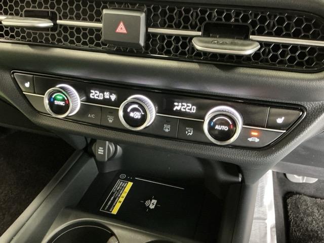 ＺＲ－Ｖ ｅ：ＨＥＶＺ特別仕様車ブラックスタイル　ドラレコ　ナビ　Ｒカメラ　ブルートゥース　アラウンドビューモニター　ＬＥＤヘッドランプ　スマ－トキ－　クルコン　ＥＴＣ車載器　電動シート　オートライト　ドライブレコーダー　記録簿　シートヒーター（17枚目）