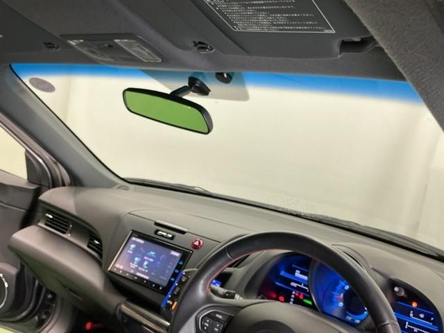 ＣＲ－Ｚ αマスターレーベル　ナビ　Ｒカメラ　ブルートゥース　フルセグ　記録簿　Ｂカメラ　スマキー　ＥＴＣ　オートクルーズ　ＤＶＤ再生　アイストップ　キーフリーシステム　Ｗエアバッグ　ＡＢＳ　オートエアコン　パワーウインドウ（25枚目）