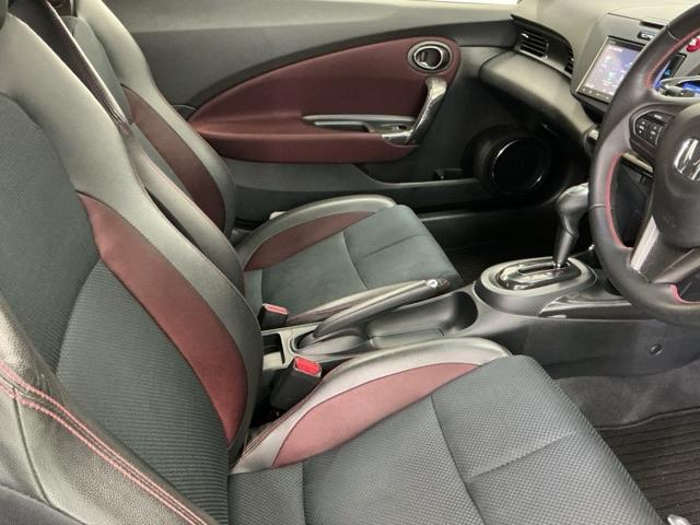 ＣＲ－Ｚ αマスターレーベル　ナビ　Ｒカメラ　ブルートゥース　フルセグ　記録簿　Ｂカメラ　スマキー　ＥＴＣ　オートクルーズ　ＤＶＤ再生　アイストップ　キーフリーシステム　Ｗエアバッグ　ＡＢＳ　オートエアコン　パワーウインドウ（48枚目）