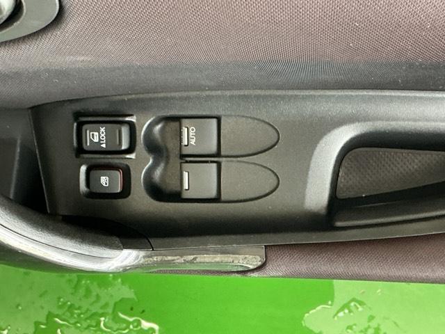 ＣＲ－Ｚ αマスターレーベル　ナビ　Ｒカメラ　ブルートゥース　フルセグ　記録簿　Ｂカメラ　スマキー　ＥＴＣ　オートクルーズ　ＤＶＤ再生　アイストップ　キーフリーシステム　Ｗエアバッグ　ＡＢＳ　オートエアコン　パワーウインドウ（63枚目）
