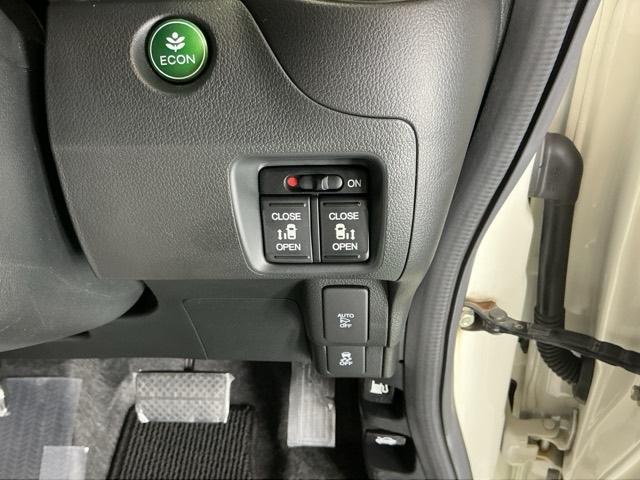Ｎ－ＢＯＸ ＧＳＳパッケージ　ナビ　Ｒカメラ　ＣＤ　ＤＶＤ　フルセグ　Ｗ電動ドア　Ｉストップ　ダブルエアバック　点検記録簿　イモビ　地デジ　前席シートヒーター　スマートキー＆プッシュスタート　ベンチシ－ト　ＥＴＣ付き　横滑防止（25枚目）