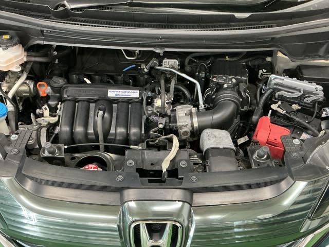 フリードハイブリッド ハイブリッド・Ｇホンダセンシング　ナビ　Ｒカメラ　ブルートゥース　フルセグ　軽減ブレーキ　キーフリーシステム　記録簿　ＤＶＤ再生可能　ＥＣＯＮ　後カメラ　Ａクルーズ　ＬＥＤヘッドランプ　横滑防止　パワーウインドウ　３列シート　ＥＴＣ付（31枚目）