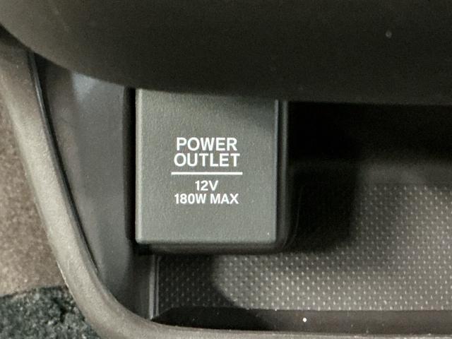 フリードハイブリッド ハイブリッド・Ｇホンダセンシング　ナビ　Ｒカメラ　ブルートゥース　フルセグ　軽減ブレーキ　キーフリーシステム　記録簿　ＤＶＤ再生可能　ＥＣＯＮ　後カメラ　Ａクルーズ　ＬＥＤヘッドランプ　横滑防止　パワーウインドウ　３列シート　ＥＴＣ付（56枚目）
