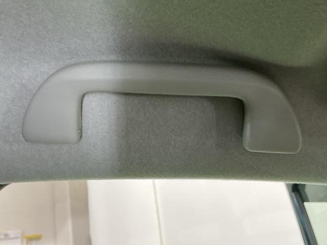 フリードハイブリッド ハイブリッド・Ｇホンダセンシング　ナビ　Ｒカメラ　ブルートゥース　フルセグ　軽減ブレーキ　キーフリーシステム　記録簿　ＤＶＤ再生可能　ＥＣＯＮ　後カメラ　Ａクルーズ　ＬＥＤヘッドランプ　横滑防止　パワーウインドウ　３列シート　ＥＴＣ付（69枚目）