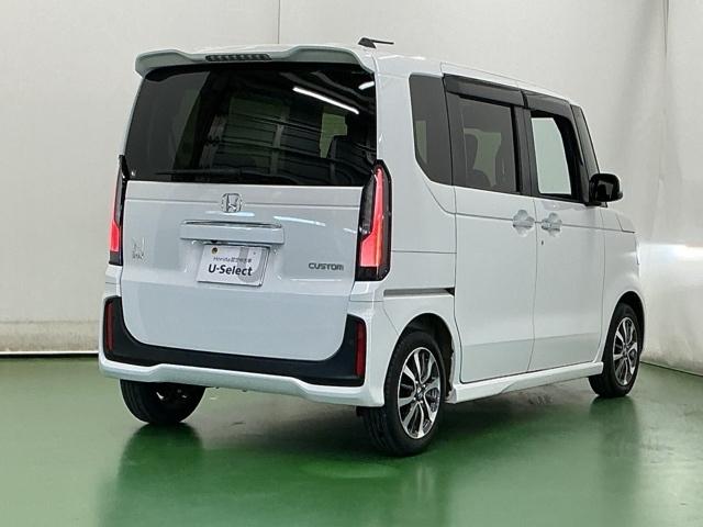 Ｎ－ＢＯＸカスタム ベースグレード　ＬＥＤヘッドライト　運転席・助手席シートヒーター　ＣＭＢＳ　ベンチシート　オートエアコン　スマートキ　盗難防止装置　クルコン　パワーステアリング　エアバッグ　ＥＳＣ　パワーウインドウ　オートライト（8枚目）