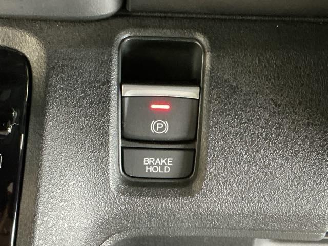 Ｎ－ＢＯＸカスタム ベースグレード　ＬＥＤヘッドライト　運転席・助手席シートヒーター　ＣＭＢＳ　ベンチシート　オートエアコン　スマートキ　盗難防止装置　クルコン　パワーステアリング　エアバッグ　ＥＳＣ　パワーウインドウ　オートライト（13枚目）