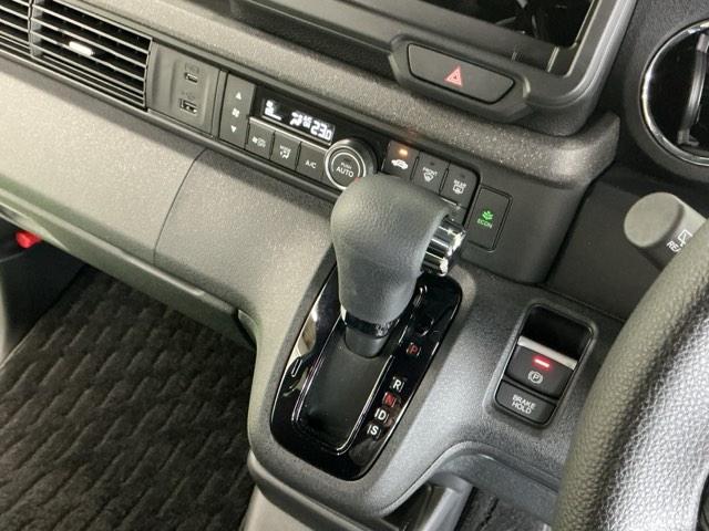 Ｎ－ＢＯＸカスタム ベースグレード　ＬＥＤヘッドライト　運転席・助手席シートヒーター　ＣＭＢＳ　ベンチシート　オートエアコン　スマートキ　盗難防止装置　クルコン　パワーステアリング　エアバッグ　ＥＳＣ　パワーウインドウ　オートライト（14枚目）