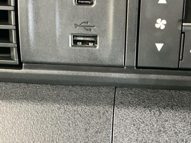 Ｎ－ＢＯＸカスタム ベースグレード　ＬＥＤヘッドライト　運転席・助手席シートヒーター　ＣＭＢＳ　ベンチシート　オートエアコン　スマートキ　盗難防止装置　クルコン　パワーステアリング　エアバッグ　ＥＳＣ　パワーウインドウ　オートライト（16枚目）