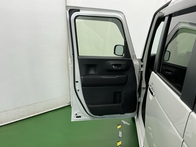 Ｎ－ＢＯＸカスタム ベースグレード　ＬＥＤヘッドライト　運転席・助手席シートヒーター　ＣＭＢＳ　ベンチシート　オートエアコン　スマートキ　盗難防止装置　クルコン　パワーステアリング　エアバッグ　ＥＳＣ　パワーウインドウ　オートライト（48枚目）