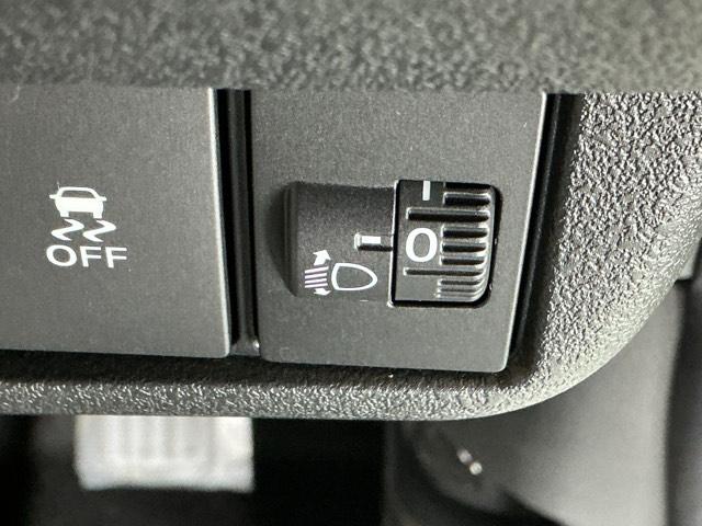 Ｎ－ＢＯＸカスタム ベースグレード　ＬＥＤヘッドライト　運転席・助手席シートヒーター　ＣＭＢＳ　ベンチシート　オートエアコン　スマートキ　盗難防止装置　クルコン　パワーステアリング　エアバッグ　ＥＳＣ　パワーウインドウ　オートライト（73枚目）