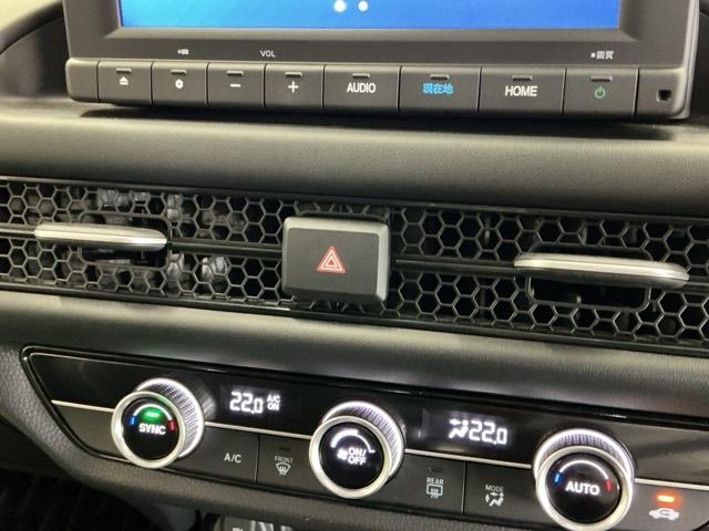 ＺＲ－Ｖ Ｘ　ドラレコ　ナビ　Ｒカメラ　ブルートゥース　クリアランスソナー　地デジ　Ｂカメ　オートクルーズコントロール　ＥＳＣ　サイドカーテンエアバック　エアコン　整備記録簿　盗難防止装置　アイドリングストップ（16枚目）