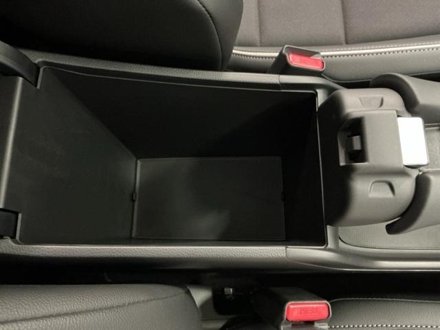 ＺＲ－Ｖ Ｘ　ドラレコ　ナビ　Ｒカメラ　ブルートゥース　クリアランスソナー　地デジ　Ｂカメ　オートクルーズコントロール　ＥＳＣ　サイドカーテンエアバック　エアコン　整備記録簿　盗難防止装置　アイドリングストップ（66枚目）