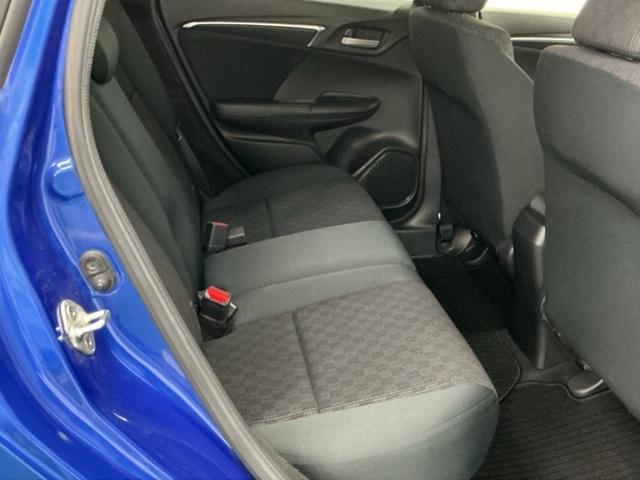 フィット １３Ｇ・Ｌパッケージ　ナビ　Ｒカメラ　ブルートゥース　フルセグ　盗難警報装置　Ｂカメ　Ｓキー　フルオートエアコン　整備記録簿　リモコンキー　横滑り防止機能　エアバック　アイスト　ＥＴＣ付き　パワーウィンド　Ｗエアバッグ（53枚目）