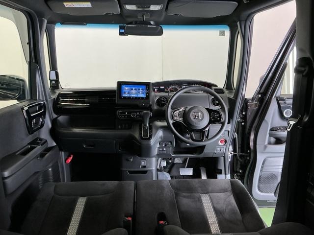 Ｎ－ＢＯＸカスタム Ｌ　ナビ　Ｒカメラ　ブルートゥース　フルセグ　Ｐソナー　サイドエアバッグ　Ａストップ　シートヒータ　ベンチシート　点検記録簿　キーフリーシステム　ＬＥＤライト　リアカメ　クルーズコントロール　ＡＣ　ＥＴＣ（2枚目）