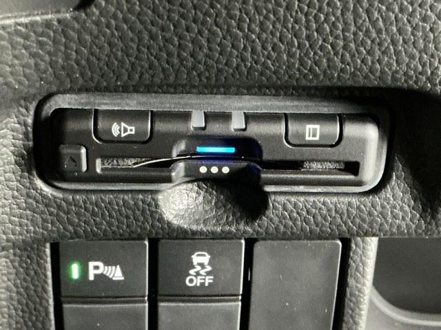 Ｎ－ＢＯＸカスタム Ｌ　ナビ　Ｒカメラ　ブルートゥース　フルセグ　Ｐソナー　サイドエアバッグ　Ａストップ　シートヒータ　ベンチシート　点検記録簿　キーフリーシステム　ＬＥＤライト　リアカメ　クルーズコントロール　ＡＣ　ＥＴＣ（14枚目）