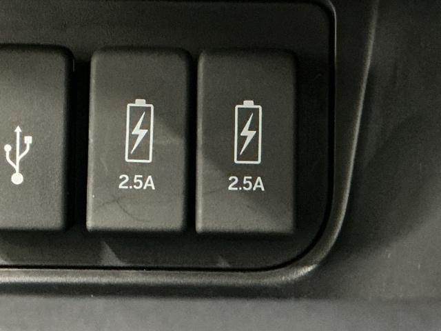 Ｎ－ＢＯＸカスタム Ｌ　ナビ　Ｒカメラ　ブルートゥース　フルセグ　Ｐソナー　サイドエアバッグ　Ａストップ　シートヒータ　ベンチシート　点検記録簿　キーフリーシステム　ＬＥＤライト　リアカメ　クルーズコントロール　ＡＣ　ＥＴＣ（20枚目）