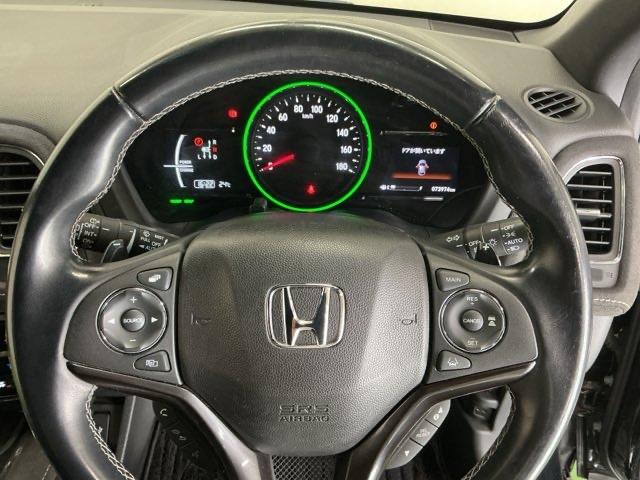 ヴェゼル ハイブリッドＲＳ・ホンダセンシング　ドラレコ　ナビ　Ｒカメラ　ブルートゥース　ＥＴＣ付　定期点検記録簿　サイドＳＲＳ　フルオートエアコン　ＵＳＢ接続　両席エアバック　スマキー　オートクルーズコントロール　衝突軽減ブレーキシステム　イモビ（22枚目）