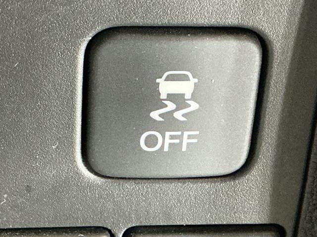 ヴェゼル ハイブリッドＲＳ・ホンダセンシング　ドラレコ　ナビ　Ｒカメラ　ブルートゥース　ＥＴＣ付　定期点検記録簿　サイドＳＲＳ　フルオートエアコン　ＵＳＢ接続　両席エアバック　スマキー　オートクルーズコントロール　衝突軽減ブレーキシステム　イモビ（25枚目）