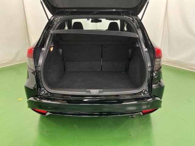 ヴェゼル ハイブリッドＲＳ・ホンダセンシング　ドラレコ　ナビ　Ｒカメラ　ブルートゥース　ＥＴＣ付　定期点検記録簿　サイドＳＲＳ　フルオートエアコン　ＵＳＢ接続　両席エアバック　スマキー　オートクルーズコントロール　衝突軽減ブレーキシステム　イモビ（30枚目）