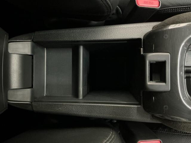 ヴェゼル ハイブリッドＲＳ・ホンダセンシング　ドラレコ　ナビ　Ｒカメラ　ブルートゥース　ＥＴＣ付　定期点検記録簿　サイドＳＲＳ　フルオートエアコン　ＵＳＢ接続　両席エアバック　スマキー　オートクルーズコントロール　衝突軽減ブレーキシステム　イモビ（53枚目）
