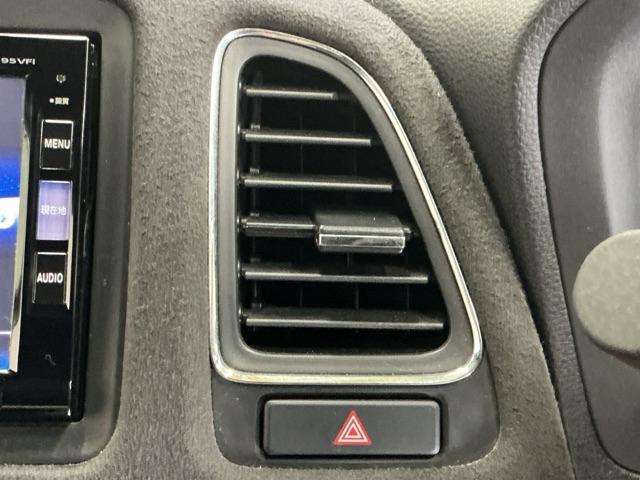 ヴェゼル ハイブリッドＲＳ・ホンダセンシング　ドラレコ　ナビ　Ｒカメラ　ブルートゥース　ＥＴＣ付　定期点検記録簿　サイドＳＲＳ　フルオートエアコン　ＵＳＢ接続　両席エアバック　スマキー　オートクルーズコントロール　衝突軽減ブレーキシステム　イモビ（56枚目）