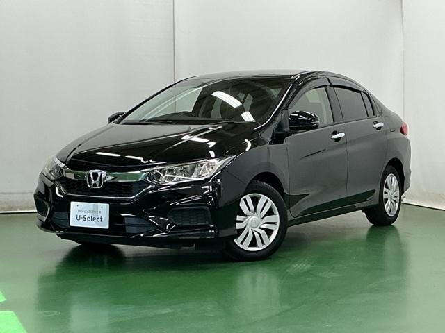 シミやしわの原因である紫外線（ＵＶ）をほぼカット、ジリジリした暑さの原因の赤外線（ＩＲ）も抑えるガラスを前にも横にも装備、冷房効果を高めて乗る人のお肌を優しく守ります