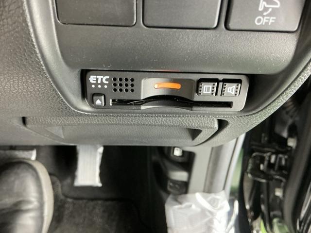 ＥＴＣ付いてます。ＥＴＣが使用可能な道路通行料はキャッシュレスでスマートに走行できます。再セットアップして納車致します