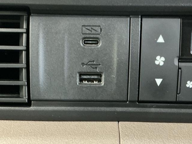 N-BOXジョイ ベースグレード ドラレコ ナビ Rカメラ ブルートゥース 踏み間違い防止装置 Bカメラ 全周囲カメラ 横滑り防止機能 LEDランプ 点検記録簿 クルーズコントロール パワーウィンドウ 前席シートヒーター スマートキー(56枚目)