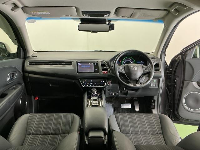 ヴェゼル ハイブリッドZ ナビ Rカメラ ブルートゥース フルセグ スマキー LEDランプ ETC付 整備記録簿 シ-トヒ-タ- サイドカーテンエアバック 運転席助手席エアバッグ VSA パワーステアリング フルオートエアコン(2枚目)